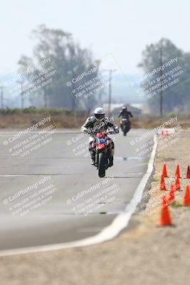 media/Sep-20-2025-TrackDaz (Sat) [[27f0cde673]]/B Group/220pm (Turn 9)/